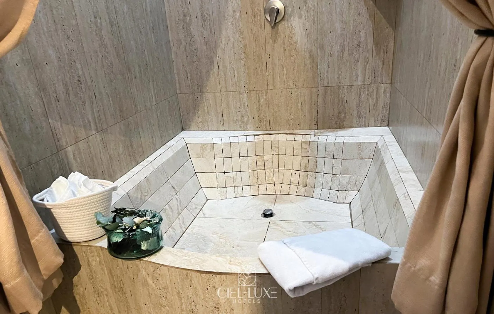 Ciel Luxe Hotels Antigua Guatemala